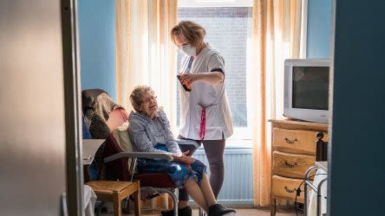 Working women, the young and low-paid hardest hit by coronavirus, think tank warns