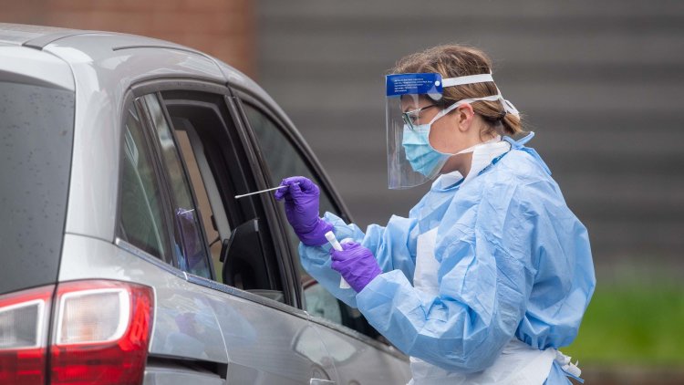 Front-line NHS staff should get £29-a-day bonus for coronavirus service, say Lib Dems