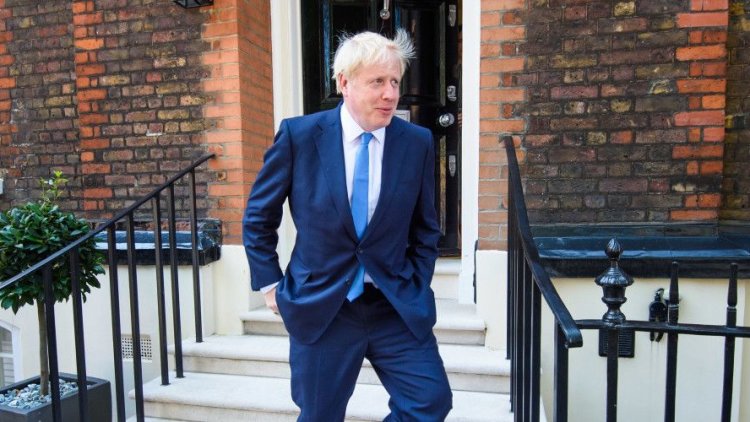 Boris Johnson 'responding to treatment' after second night in intensive care, Downing Street says