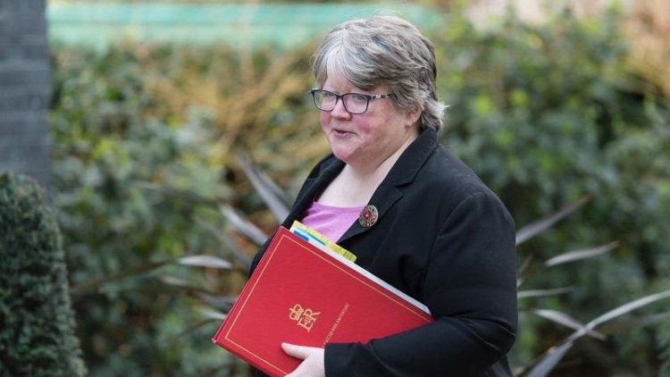 Thérèse Coffey says ministers will have made coronavirus mistakes 'if advice was wrong' from scientists