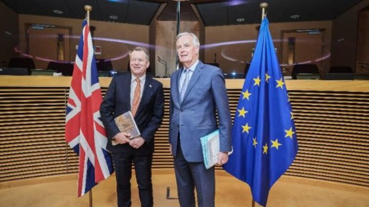 Michel Barnier blasts UK chief negotiator’s ‘tone’ and calls for ‘constructive engagement’ amid Brexit talks deadlock
