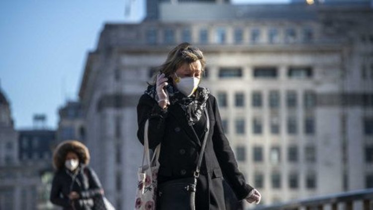 Loss of smell or taste officially added to coronavirus symptom list, Government confirms