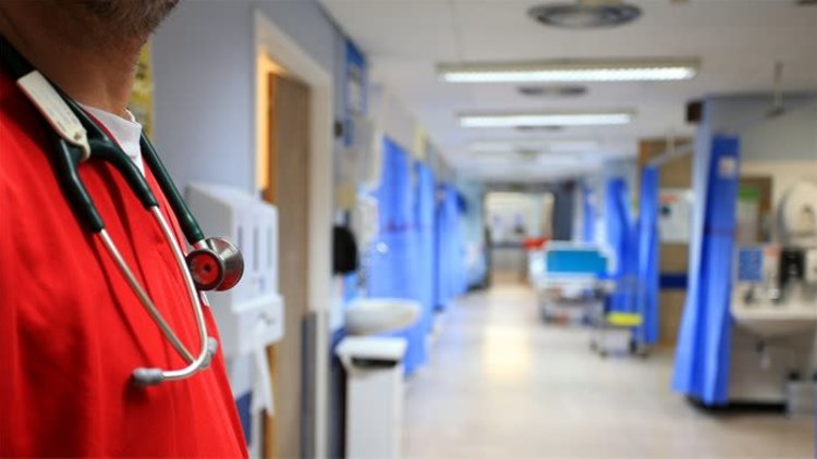Exclusive: Senior MPs demand action over NHS consultant behind 5G conspiracy groups
