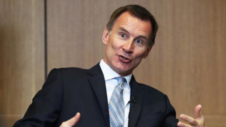 Coronavirus: Jeremy Hunt says UK should have locked down, started wearing masks and set up tracing system earlier