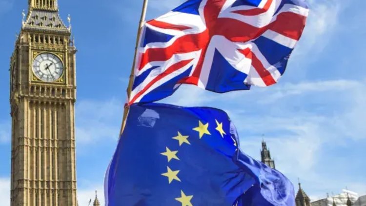 Downing Street Says Time To Strike A Brexit Deal Is In 'Very Short Supply' As Talks Hit 'Very Difficult Point'