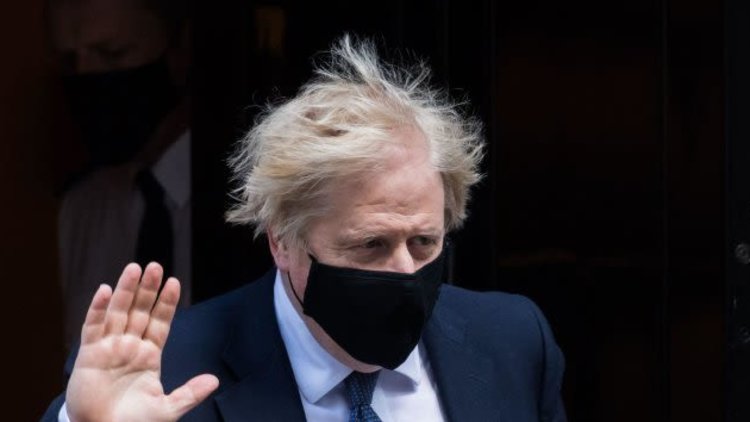 Dominic Cummings Says He Heard Boris Johnson Make 'Bodies Pile High' Lockdown Comments