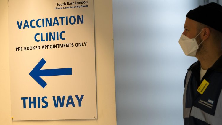 Minister Admits Race Between Virus And Vaccine Is 'Narrowing', But Defends Holding Off Plan B