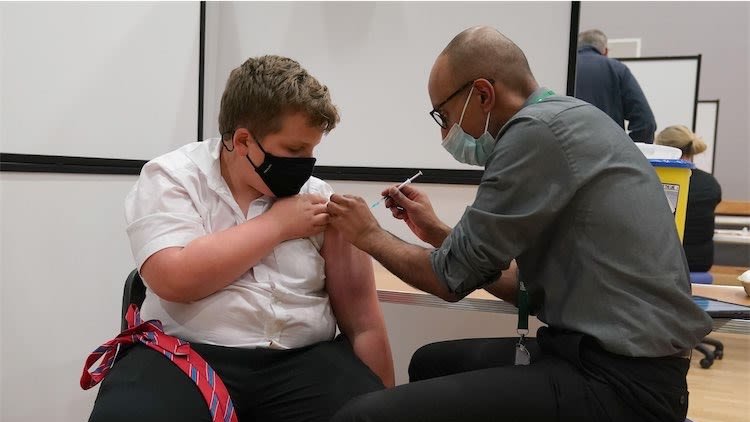 Low Dose Covid Vaccine Should Be Offered To Vulnerable Primary School Age Children