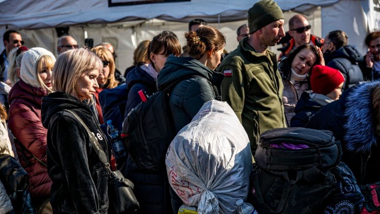 Ukrainian Refugees Facing Homelessness Are Abandoning The UK's 'Shambolic' Visa Scheme