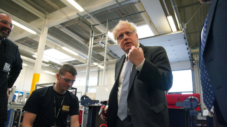 Boris Johnson Says Watching Porn In The Workplace Is “Unacceptable”