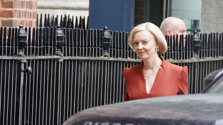 Keir Starmer Says Liz Truss Is The “Destroyer Of Growth”
