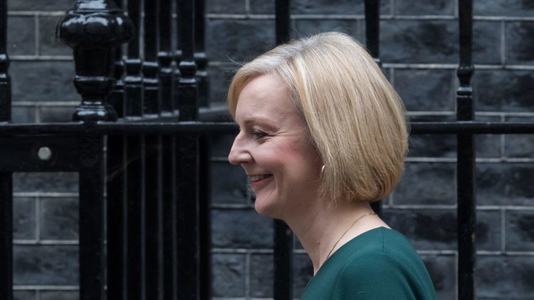Liz Truss To Hold Emergency Press Conference With Mini-Budget U-Turn Expected