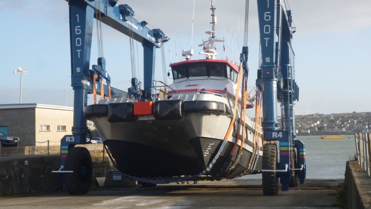 Eight UK businesses awarded £2m from the Offshore Wind Growth Partnership
