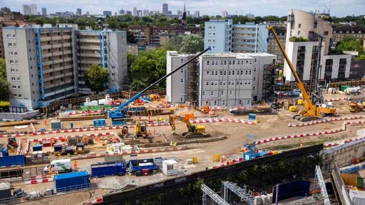 HS2 is running off the rails