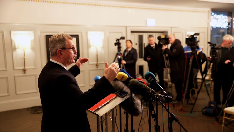 DUP Green Lights Return To Power Sharing In Northern Ireland