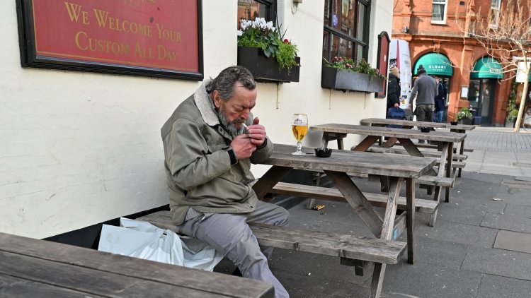 Downing Street Braced For Smoking Ban Snub From Dozens Of Tory MPs