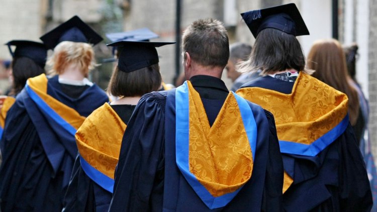 Universities Say Government Should Give “Ringing Endorsement” To Graduate Visas