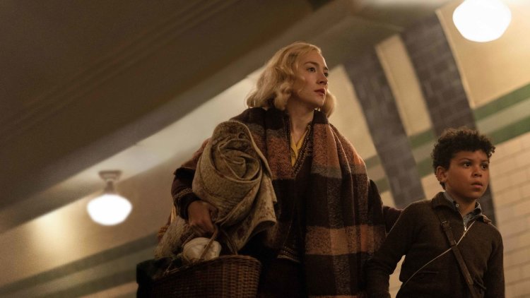 'Astonishing': Lord Stevenson reviews 'Blitz'