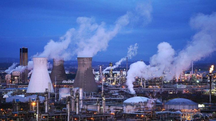 Scottish Labour MP Warns Starmer Oil Refinery Closure Risks Thatcher-Scale 'Devastation'