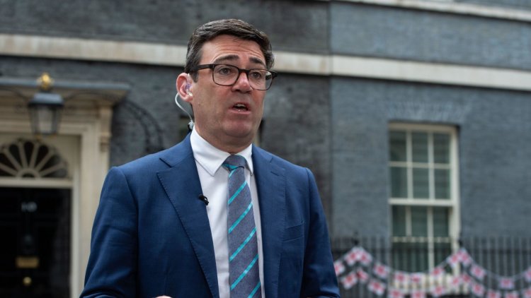 Andy Burnham Leads Calls For Government To Tackle Dementia In Football