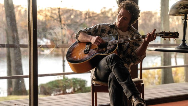 The Boss And Me: Pat McFadden Reviews 'Deliver Me From Nowhere'