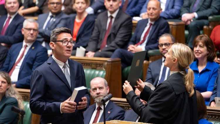 Andy Burnham has little time to prepare for government - he must focus on a clear overall vision