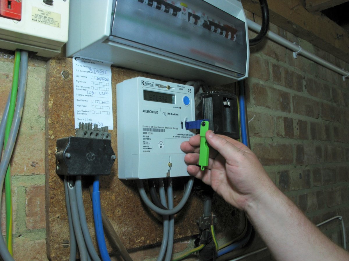 How do I get energy vouchers? Leia aqui How to apply for energy