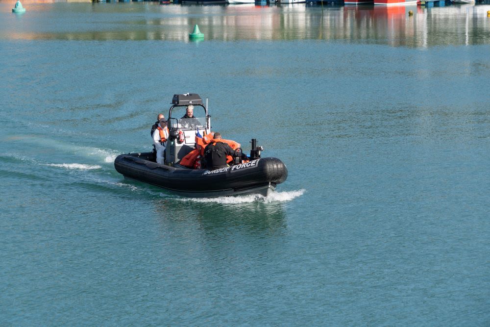 Le n ° 10 utilise un petit bateau pour persuader les Brexiteers conservateurs radicaux de soutenir le «cadre de Windsor»