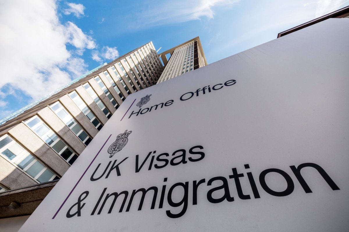 Annual U.K. net migration hits record high of more than 500,000