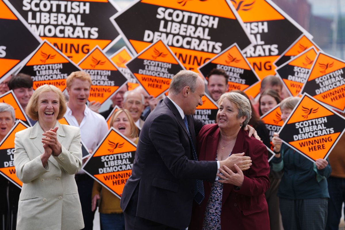 Labour's Turmoil: Dissent, Suspensions, and Fragmented Unity