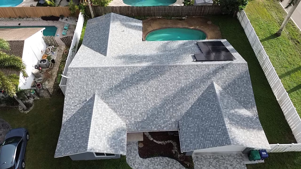 Lionz Roofing crew in Lauderhill