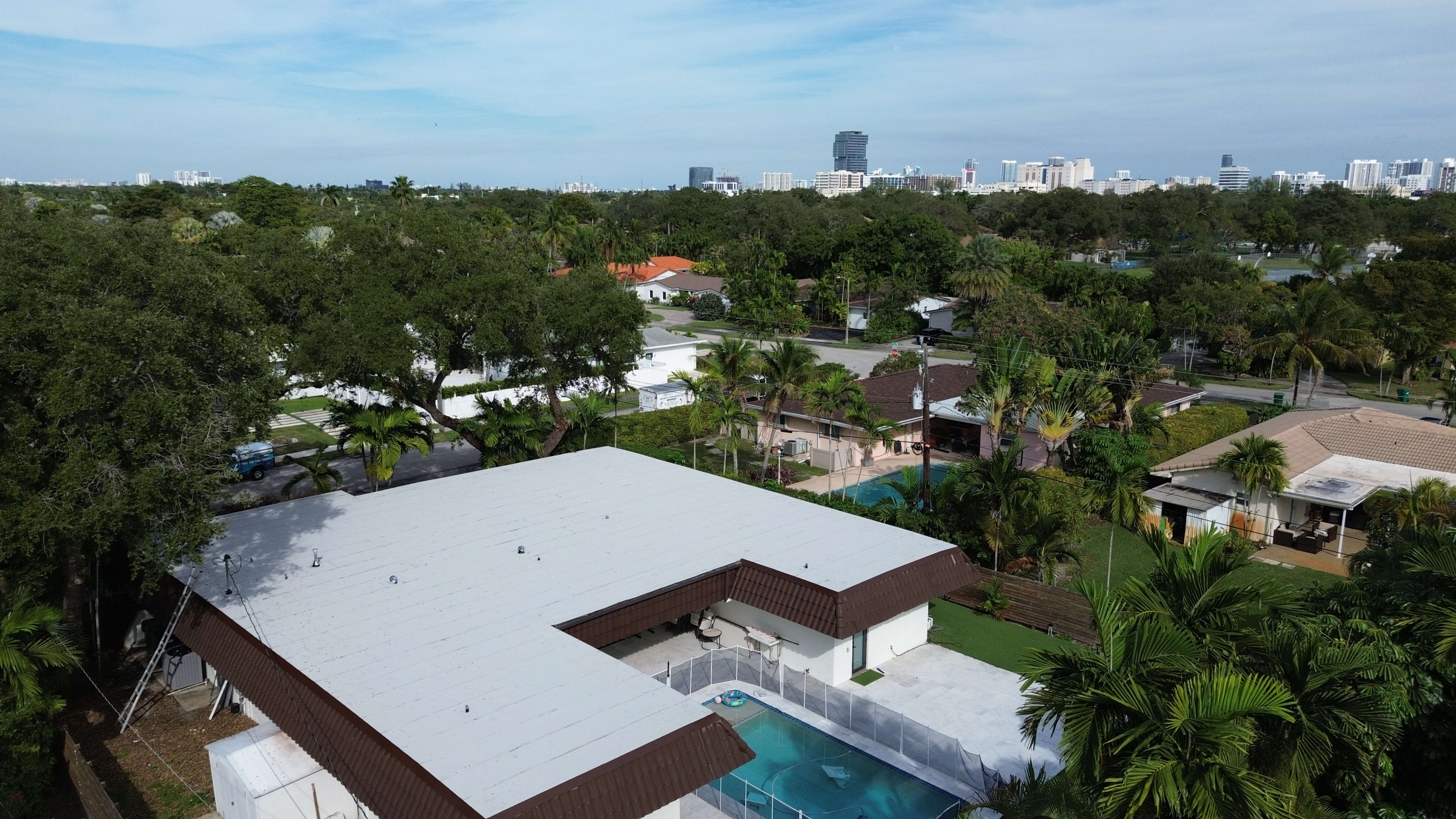 Roofing project in Aventura