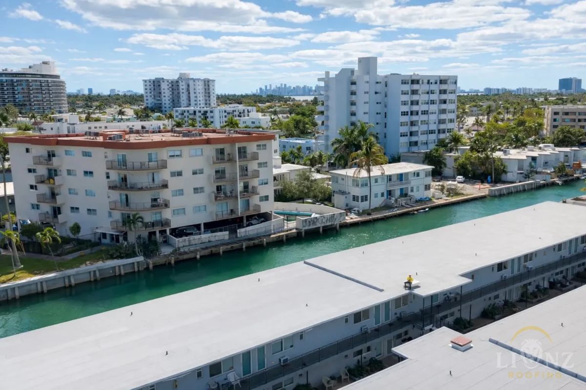 Flat Roof Replacement in Miami Beach, FL — photo 1