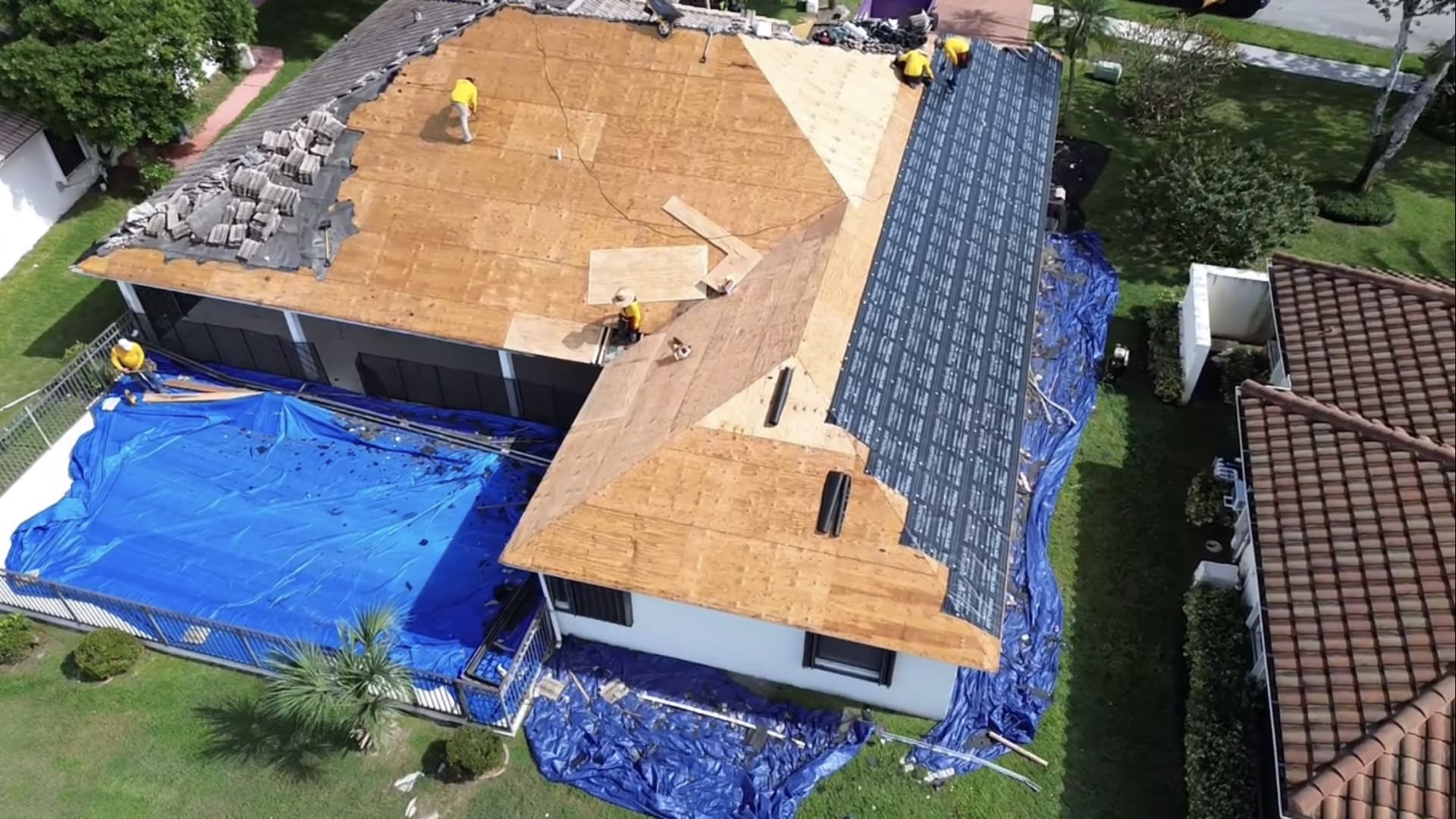 Lionz Roofing Services