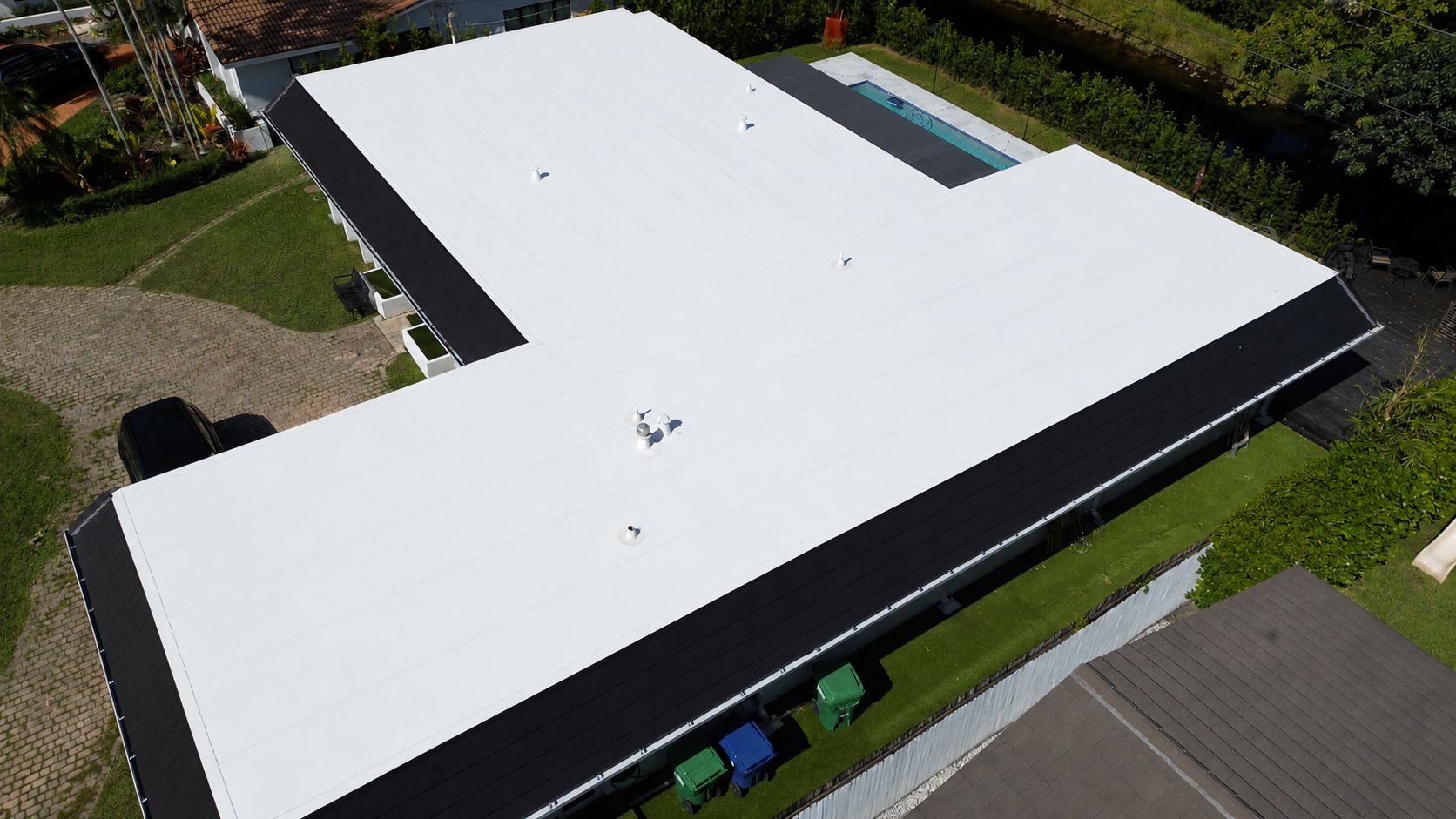 TPO flat roof installation South Florida — Lionz Roofing