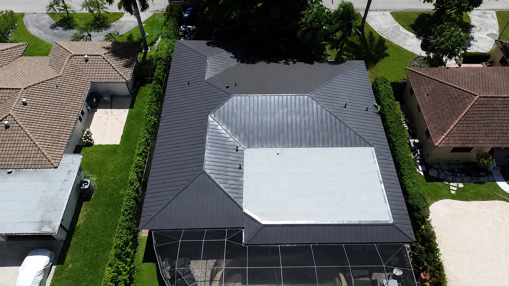 Metal roofing contractor South Florida — Lionz Roofing