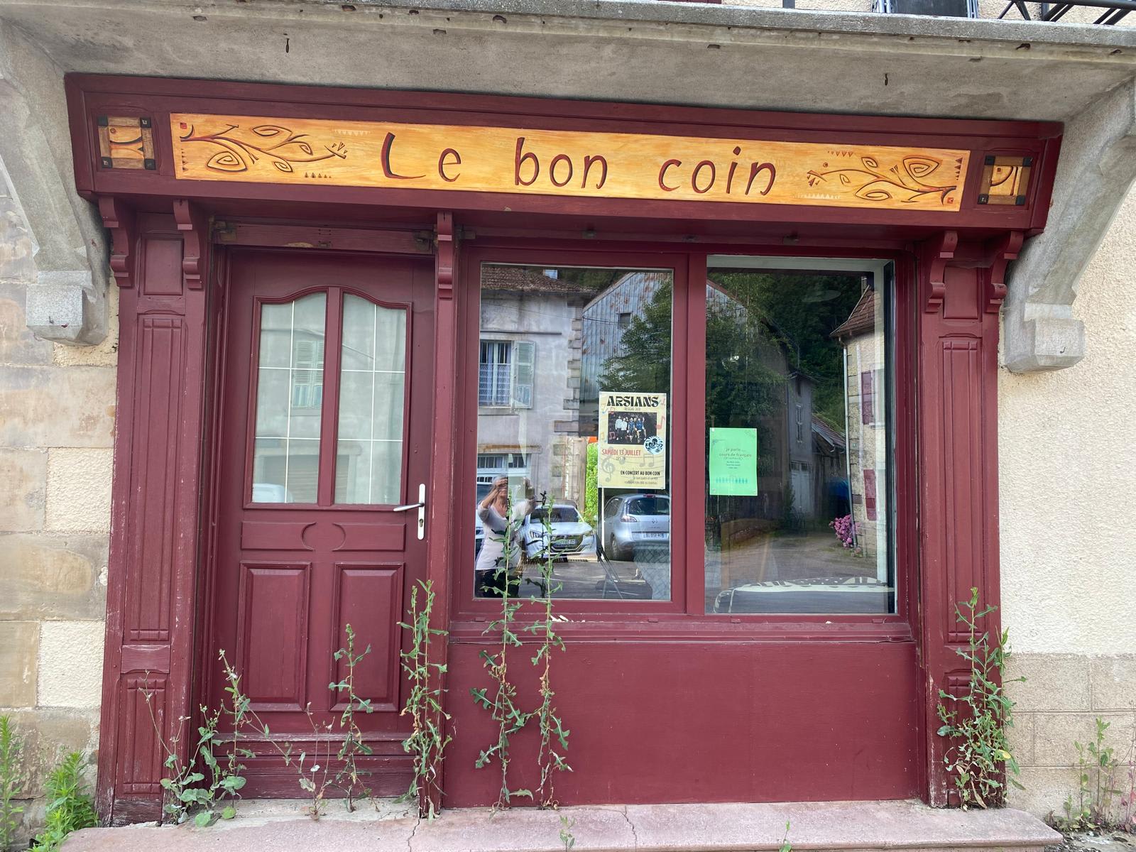 Café Associatif: lisa et anne