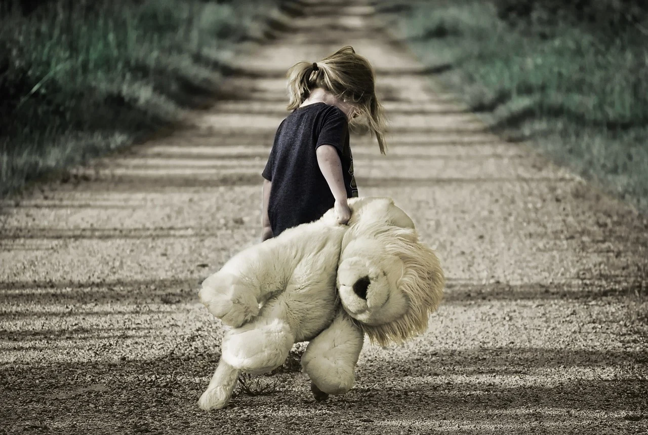 The Similarities and Differences of Traditional Cognitive Behavioral Therapy and Art Therapy