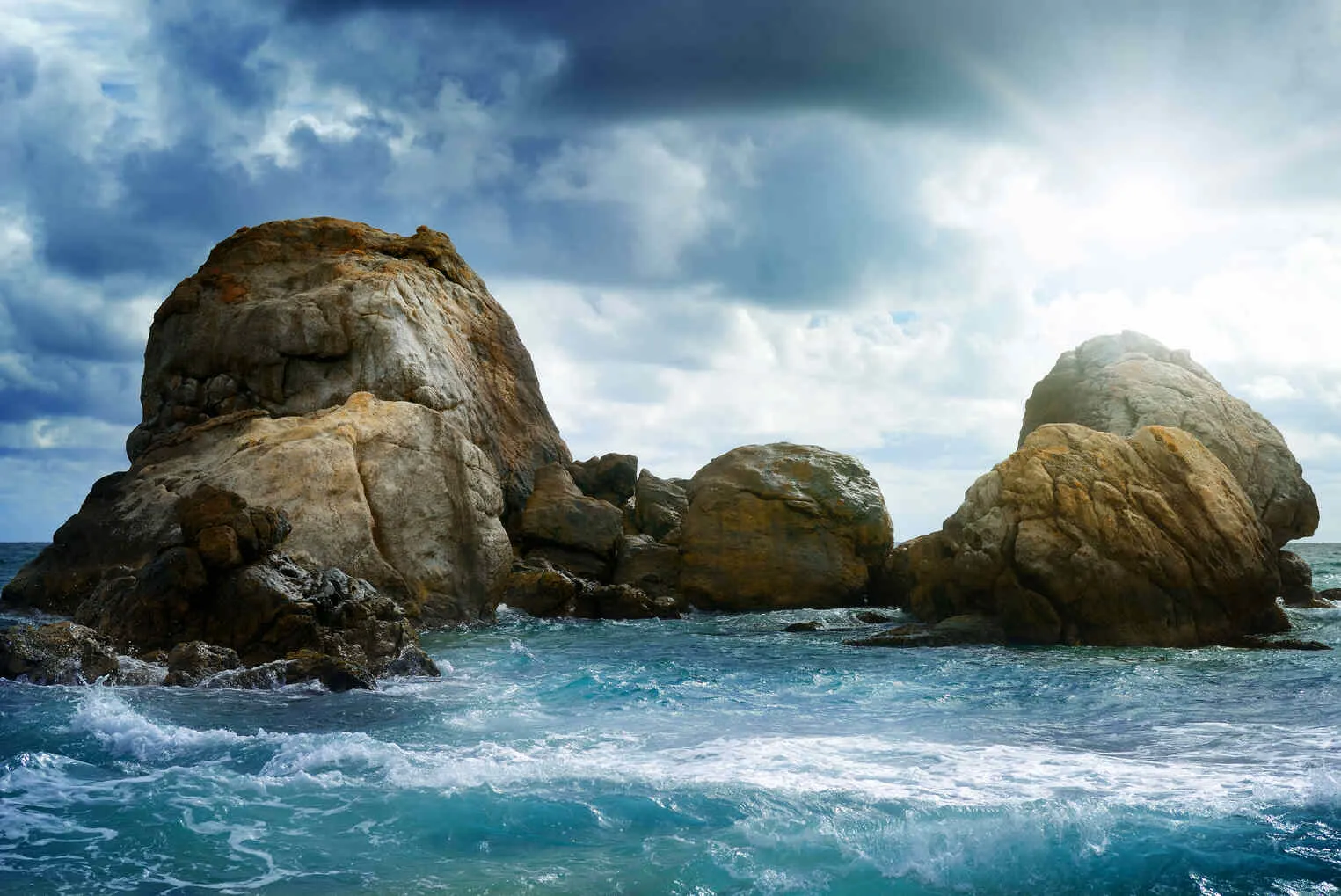 Stepping into the Archipelago