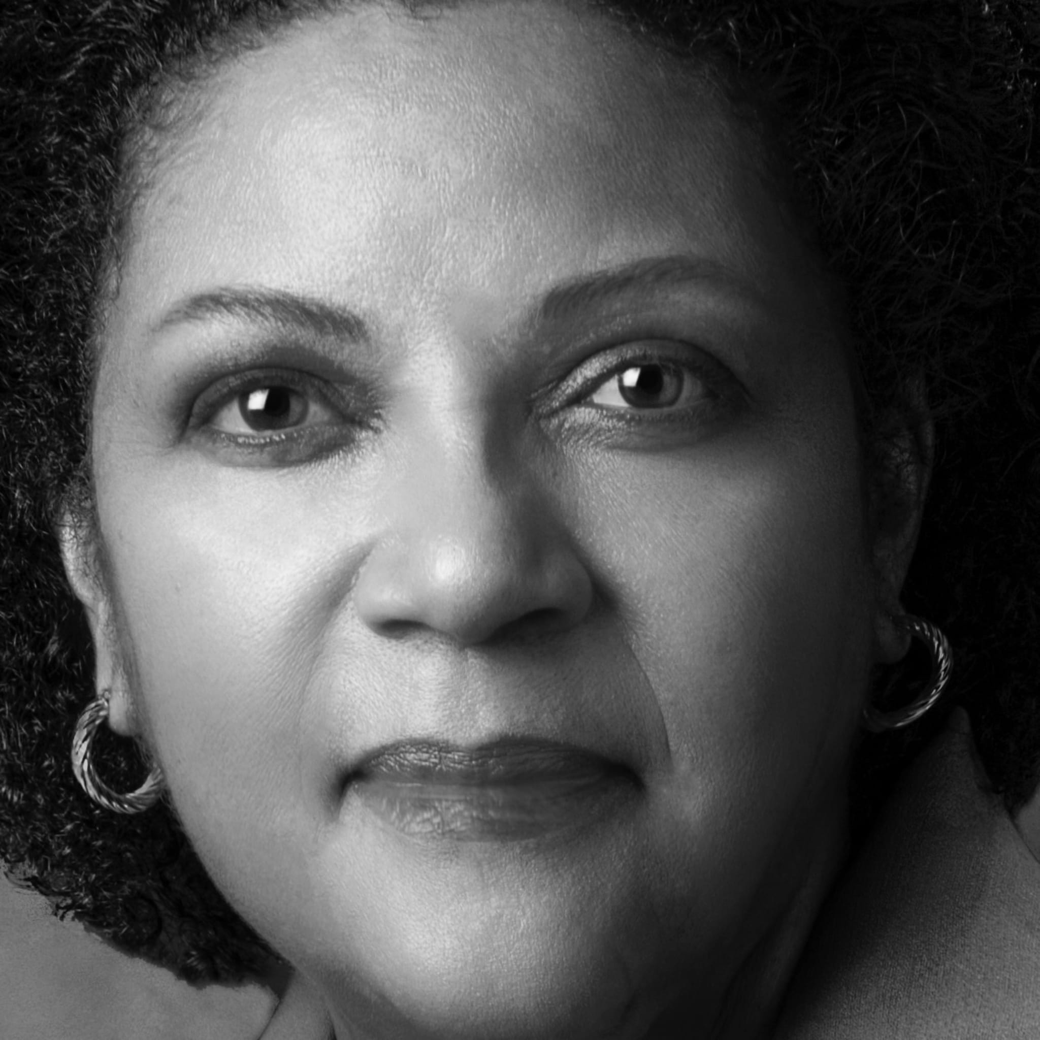 Carolyn Smith