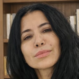 ANDREA MOURA