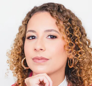 Victória Menezes