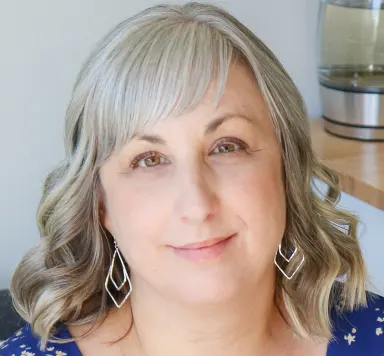 Lisa Clarabut