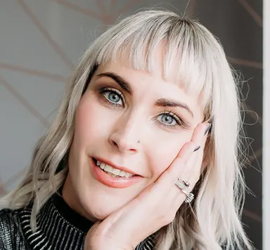 Jo Gee