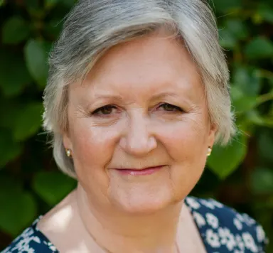 Linda Newbold