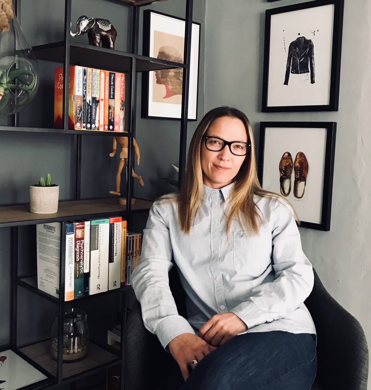 Omega Bronkhorst Psychologist (Clinical) in Vredehoek, South Africa