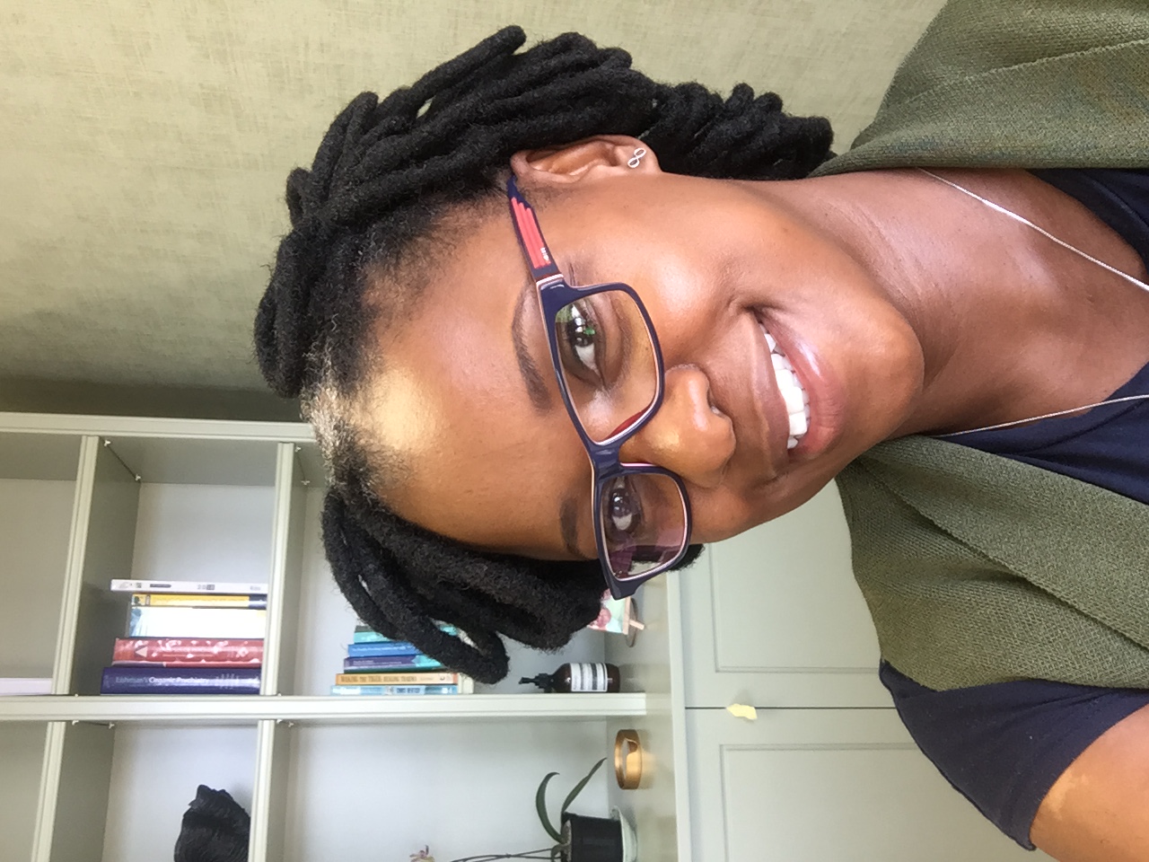 Keneilwe Lehloenya Psychiatrist in Cape Town, South Africa