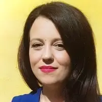 NicoleCivaleproviding services inRome