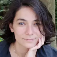 SezinDemirtokaproviding services inBarcelona