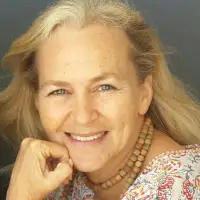 IlsePauwproviding services inCape Town